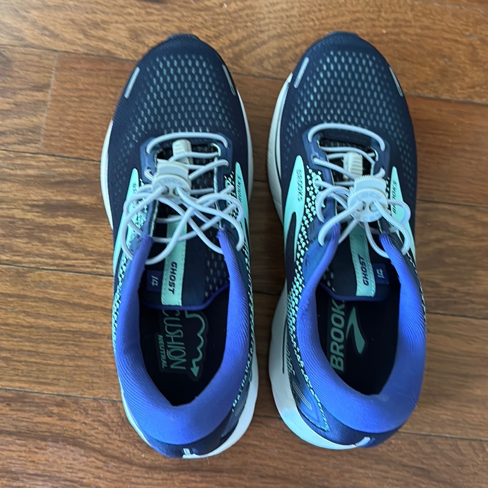Ladies Brooks Ghost Gem